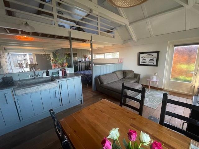 Holiday Cottage De Garage Inn Hank ภายนอก รูปภาพ