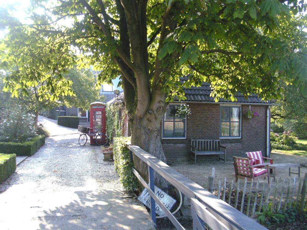 Holiday Cottage De Garage Inn Hank ภายนอก รูปภาพ