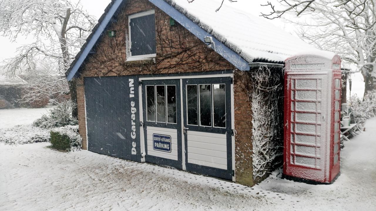 Holiday Cottage De Garage Inn Hank ภายนอก รูปภาพ